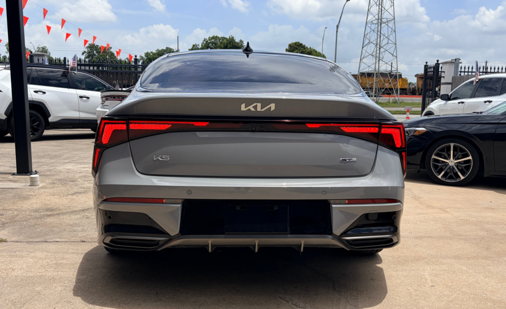 KIA K5 GT LINE