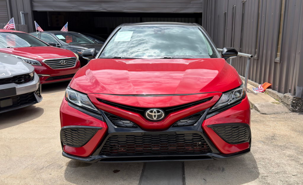 TOYOTA CAMRY SE