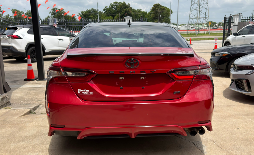 TOYOTA CAMRY SE